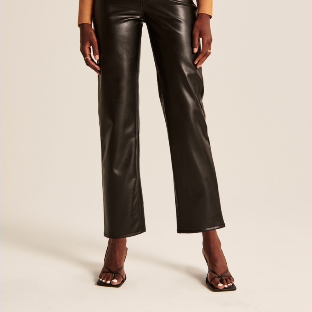 Abercrombie & Fitch Curve Love The Ankle Straight Ultra High Rise Vegan Leather